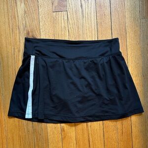 Women’s Sz Medium Black Tennis Skort from Champion